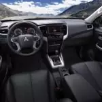 2019-Mitsubishi-L200-3