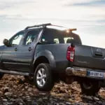 2010-nissan-navara