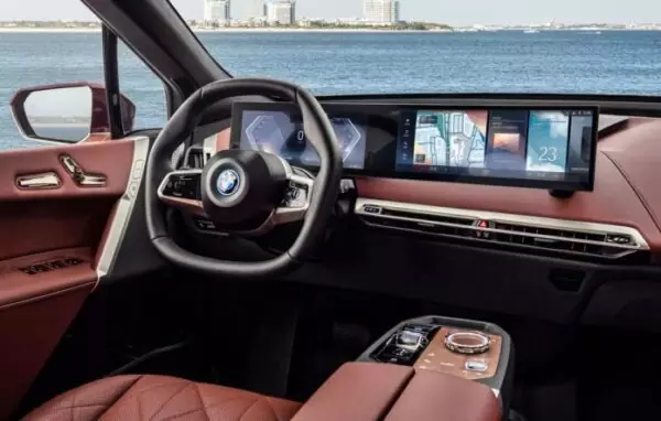 BMW IX ve i4 Modellerinde iDrive 8 Kullanacak