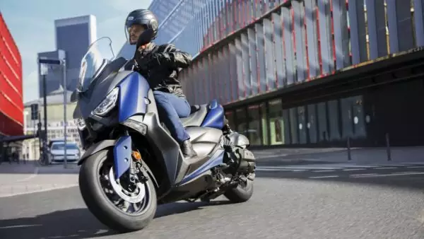 2021 Yamaha X-Max Karşılaştırması