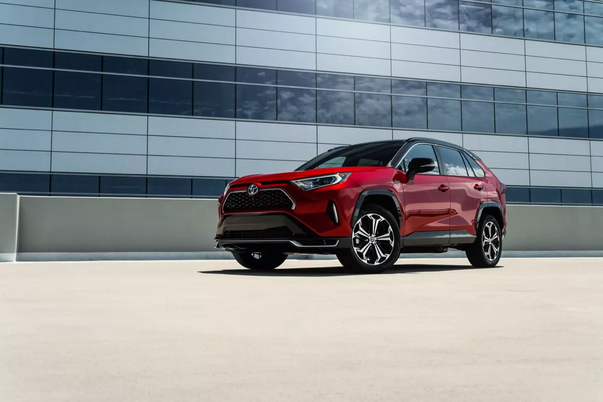 2022 Toyota RAV4 Hybrid 4×4 Flame e-CVT