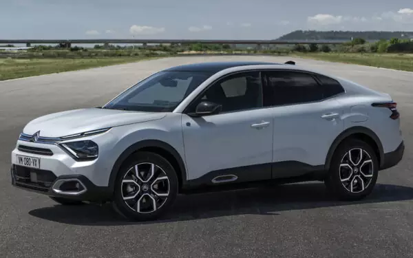 Citroen e-C4 X Elektrikli Türkiye Fiyatı